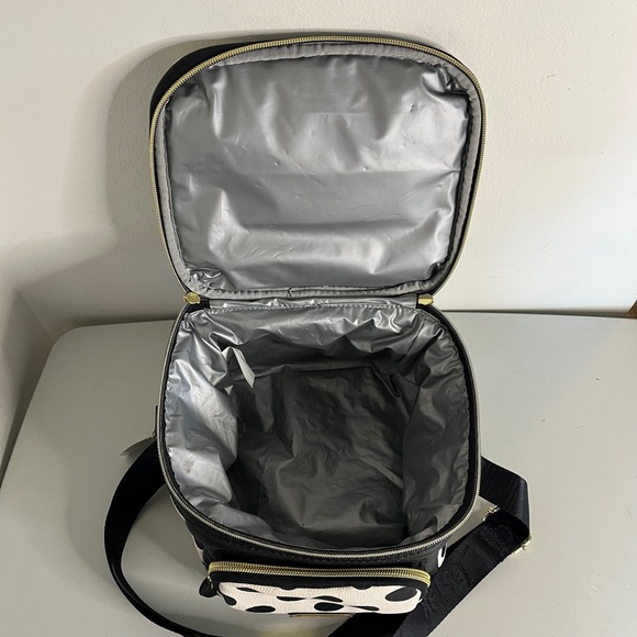 (SOLD) Betsy Johnson Polka Dot Insulated Lunch Tote - Picture 5 of 10